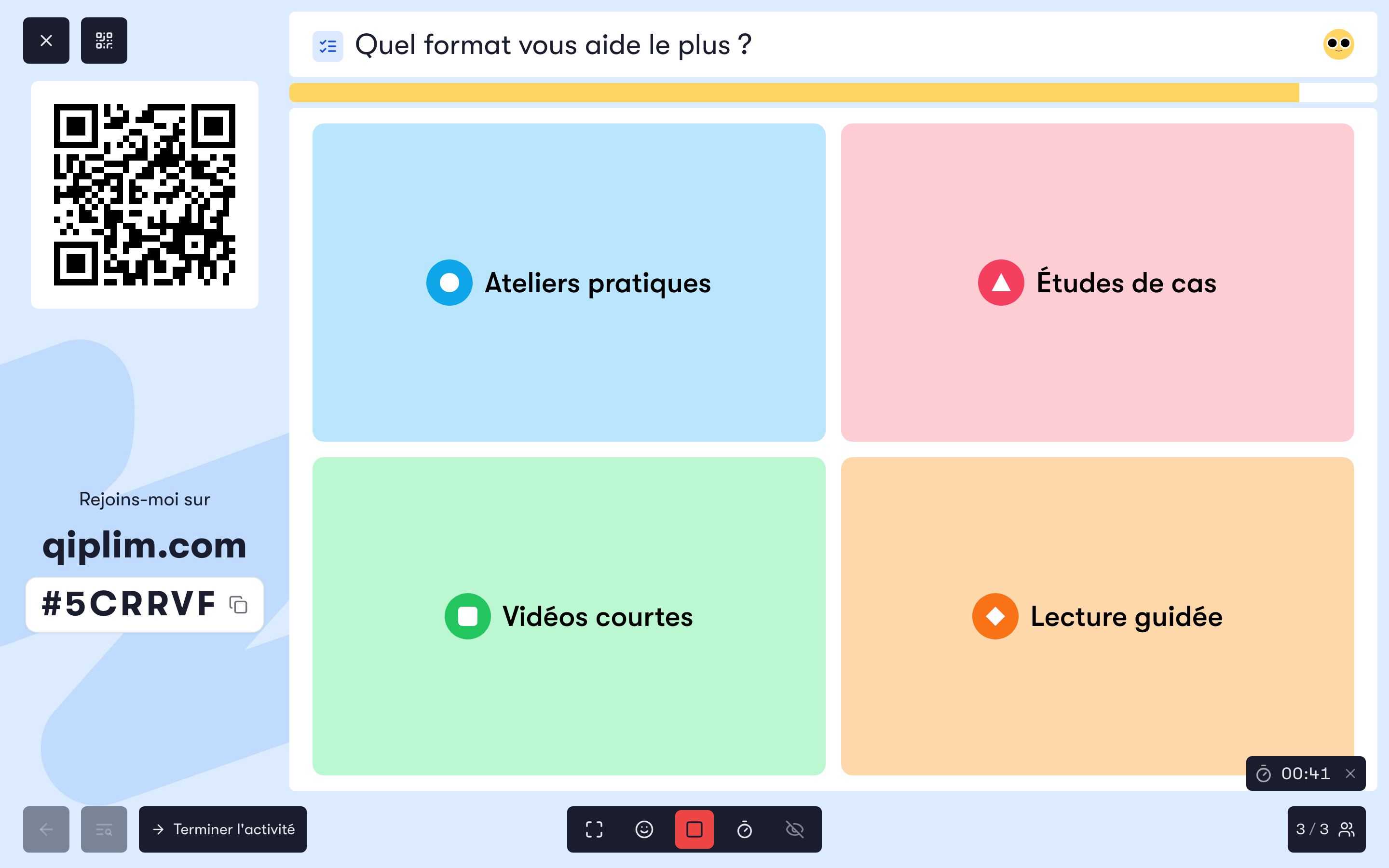 L'écran de projection pendant le vote d'un choix multiple